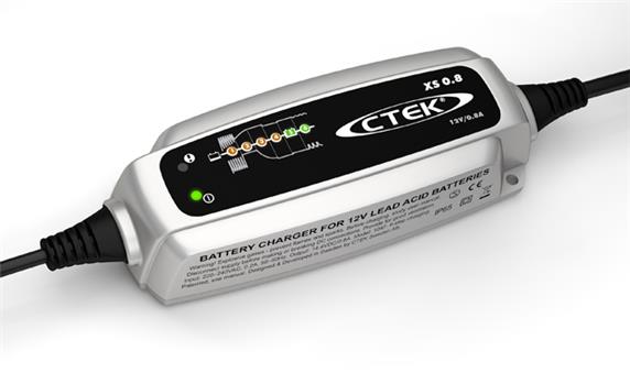 CTEK-----XS-08-akkumlator-tolto-12V08A